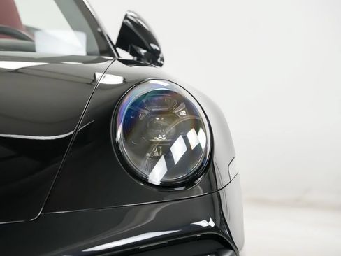 Certified 2023 Porsche 911 Cabriolet AWD/4WD image 7