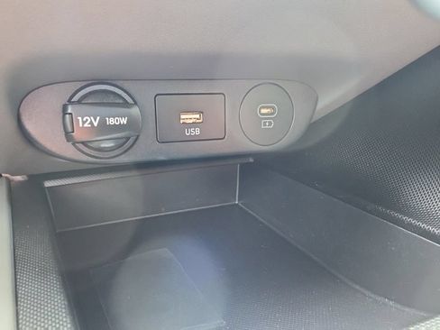 Used 2024 Hyundai Elantra SEL FWD image 21