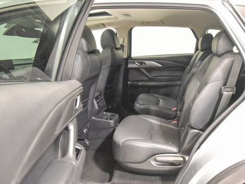 Used 2023 MAZDA CX-9 Touring image 4