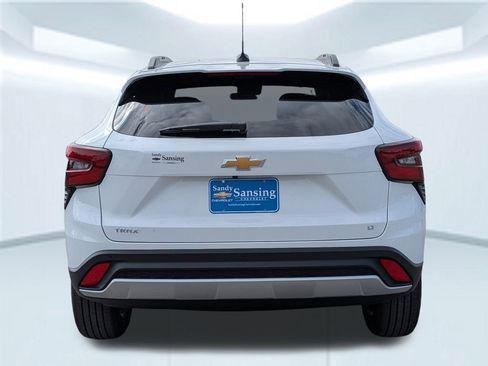New 2026 Chevrolet Trax LT w/ Driver Confidence Package image 5