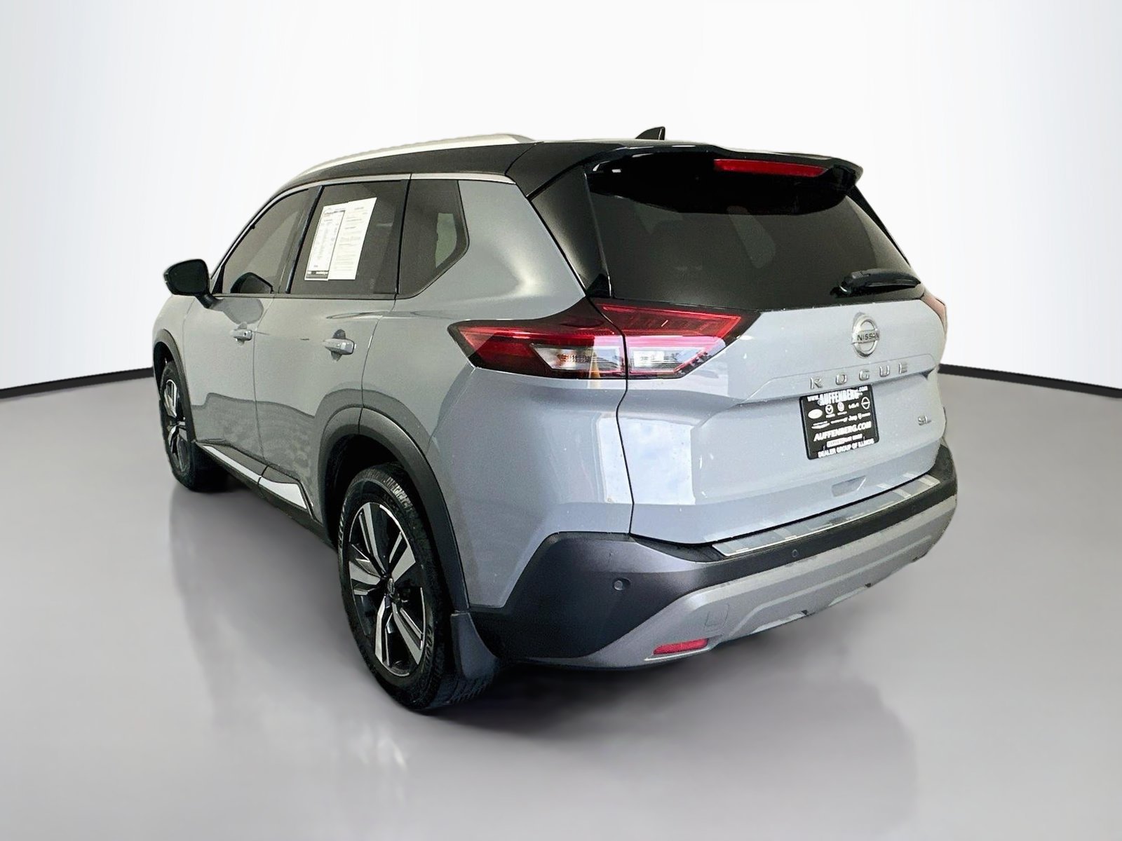 Used 2021 Nissan Rogue SL w/ Premium Package FWD image 5