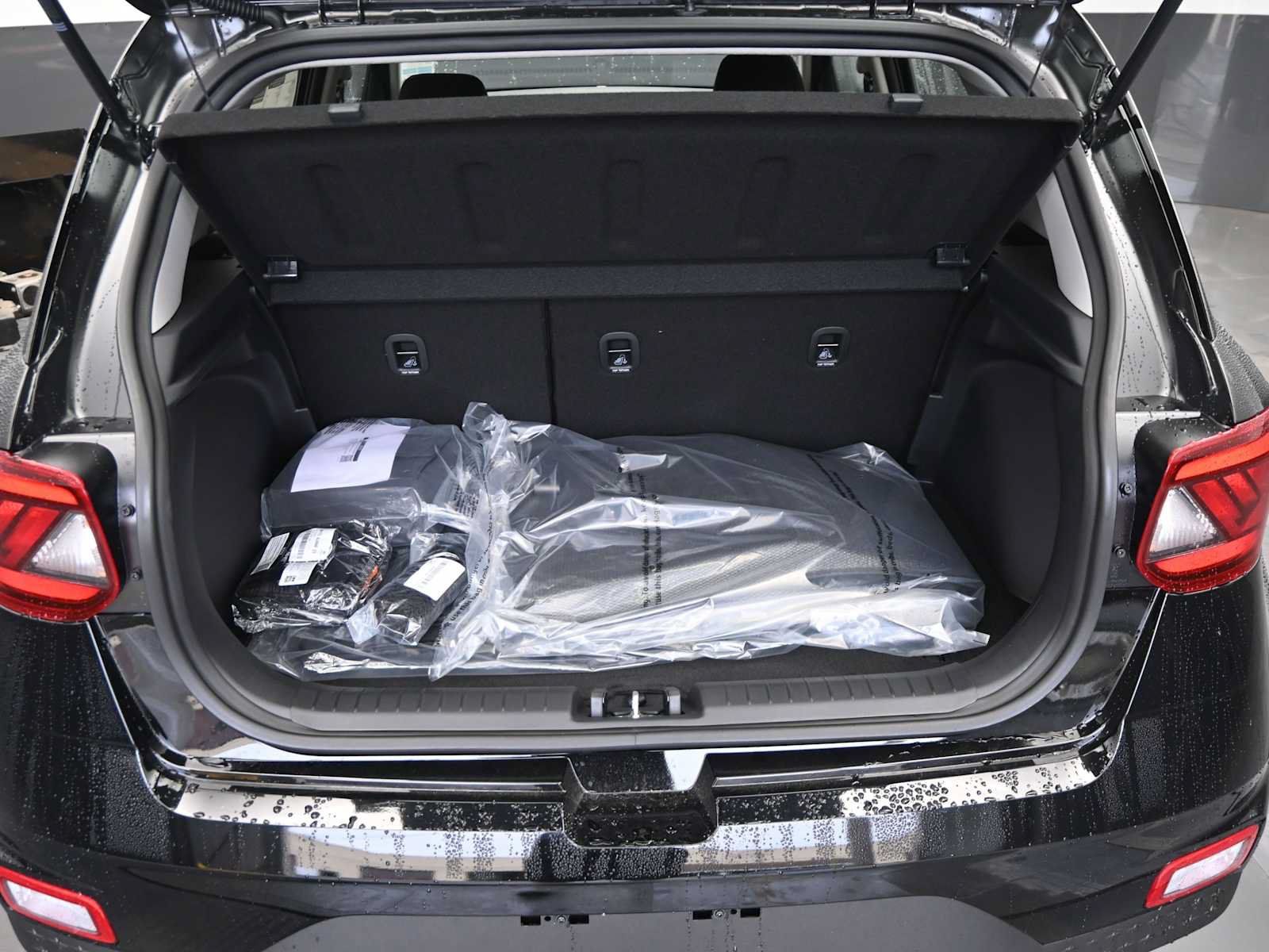 New 2026 Hyundai Venue SEL FWD image 17