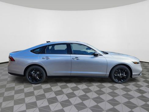 New 2025 Honda Accord SE image 6
