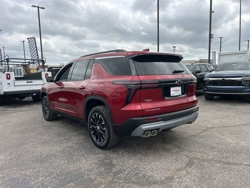 New 2026 Chevrolet Traverse LT w/ Sun and Wheel Package FWD image 5