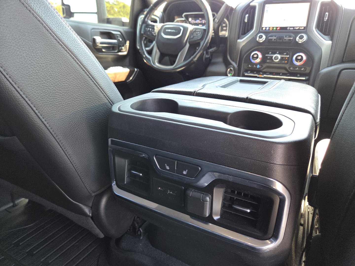 Used 2020 GMC Sierra 2500 Denali w/ Denali Ultimate Package AWD/4WD image 30