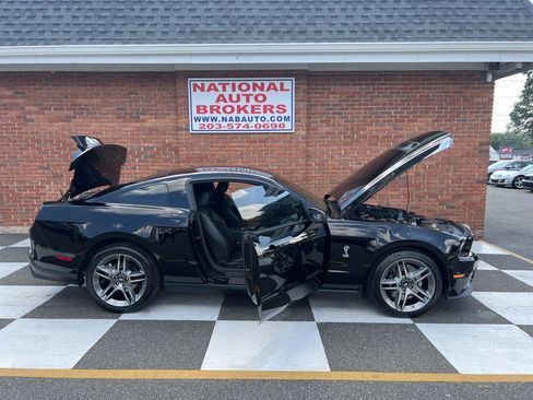 Used 2010 Ford Mustang Shelby GT500 image 25