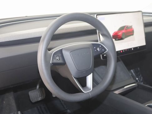 Used 2024 Tesla Model 3 Standard Range image 6