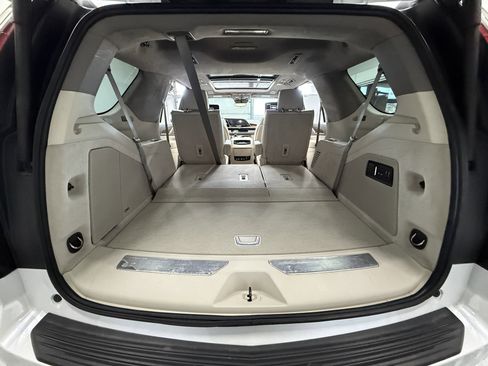 Used 2023 Cadillac Escalade Premium Luxury Platinum image 31