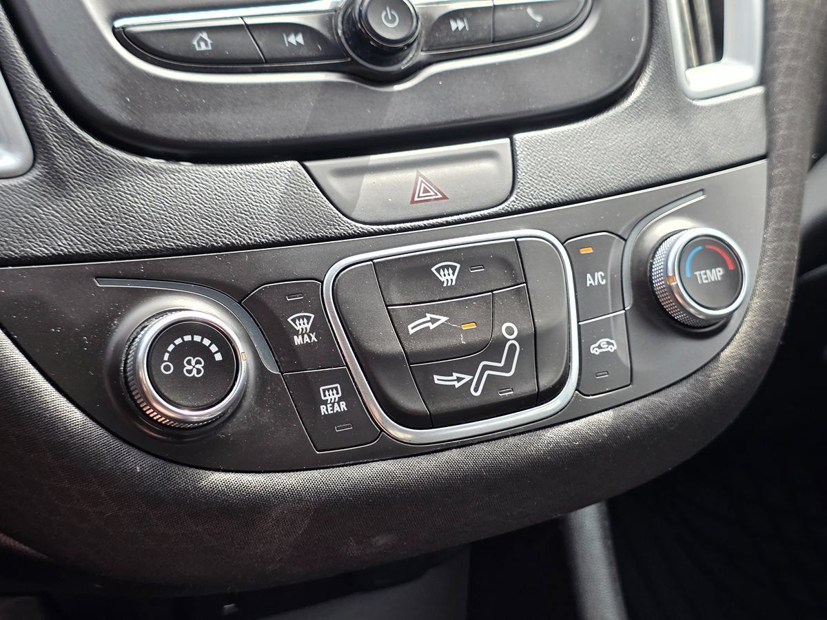 Used 2018 Chevrolet Malibu LS FWD image 40
