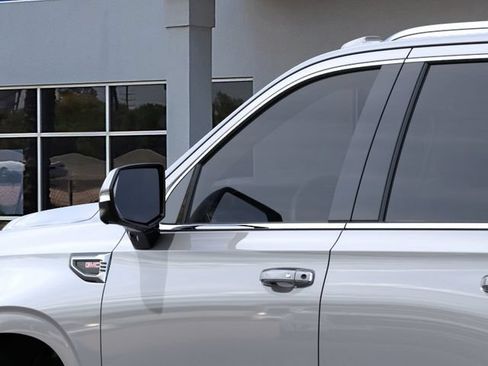 New 2026 GMC Yukon Denali w/ Sun & Power Step Package AWD/4WD image 12