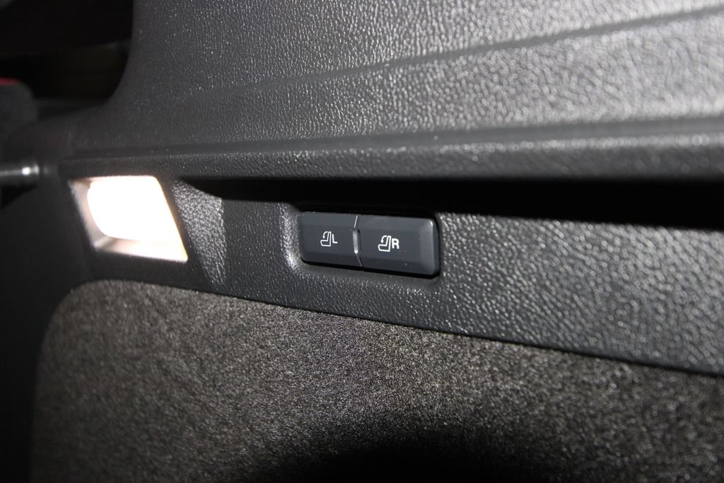 Used 2024 Lincoln Corsair Grand Touring w/ Equipment Group 301A AWD/4WD image 40