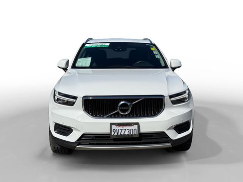 Used 2019 Volvo XC40 T5 Momentum AWD/4WD image 8