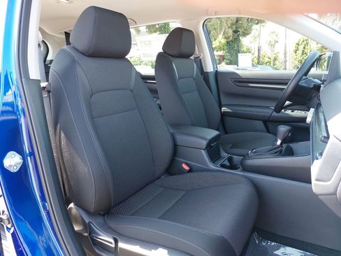 Used 2023 Honda CR-V LX image 10