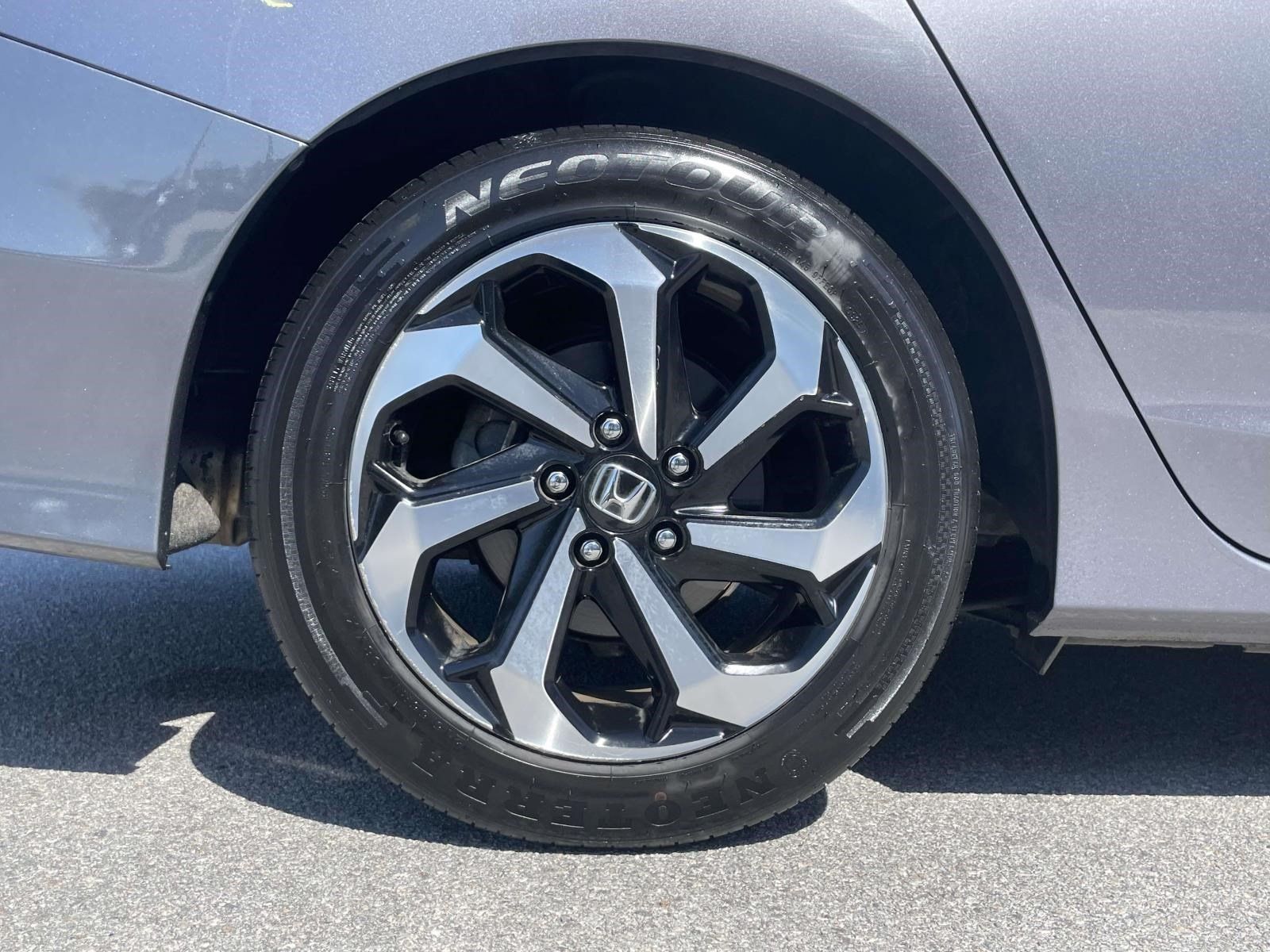 Used 2017 Honda Accord EX image 7