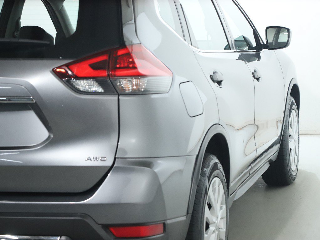 Used 2018 Nissan Rogue S AWD/4WD image 45