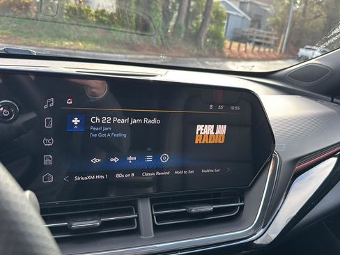 New 2026 Chevrolet Trax RS w/ Driver Confidence Package image 21