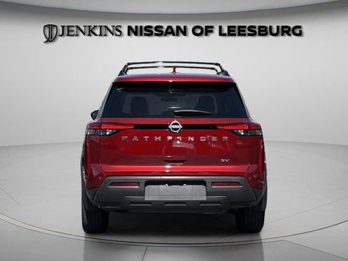 Certified 2023 Nissan Pathfinder SV image 6