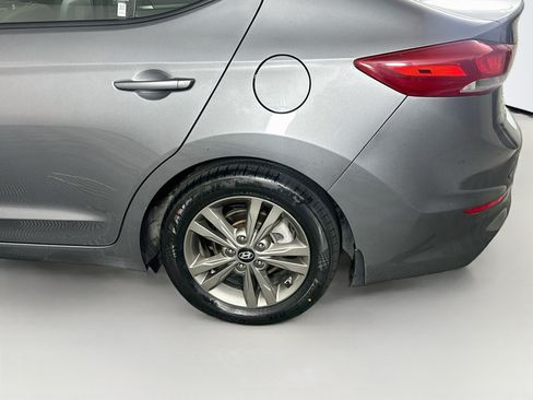 Used 2018 Hyundai Elantra SEL w/ Cargo Package FWD image 11