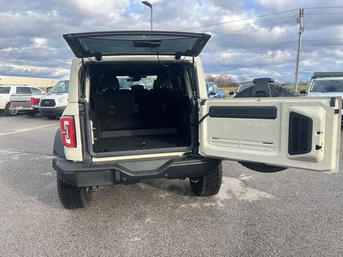 New 2025 Ford Bronco Badlands image 17