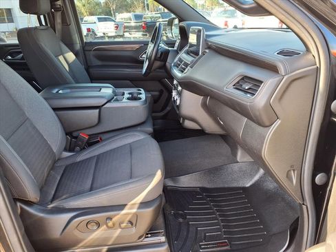 Used 2021 GMC Yukon XL SLE image 13