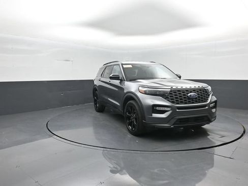 Certified 2024 Ford Explorer ST-Line w/ Class IV Trailer Tow Package AWD/4WD image 2