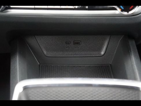 New 2026 Chevrolet Equinox LT w/ Safety and Technology Package FWD image 11