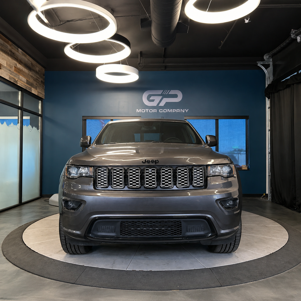 Used 2021 Jeep Grand Cherokee Laredo X AWD/4WD image 8