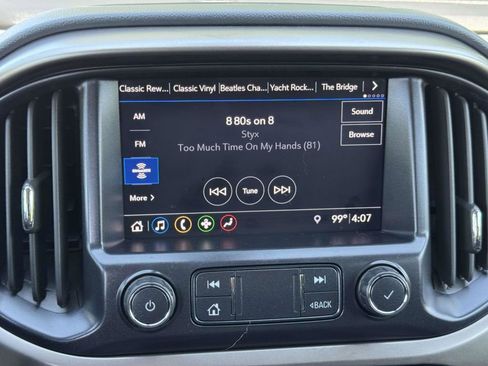 Used 2021 Chevrolet Colorado Z71 w/ Z71 Midnight Edition AWD/4WD image 4