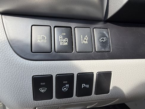 Used 2016 Toyota Highlander Limited Platinum AWD/4WD image 15