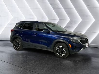 Used 2025 Kia Seltos EX w/ EX Sunroof Package