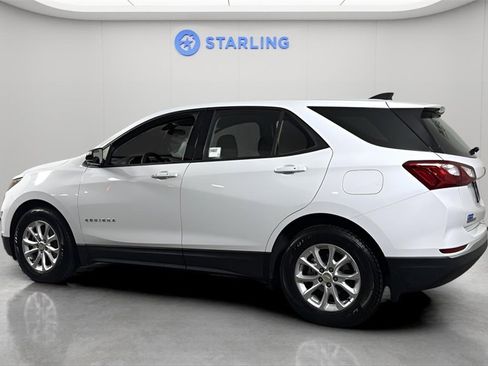 Used 2018 Chevrolet Equinox LS image 4