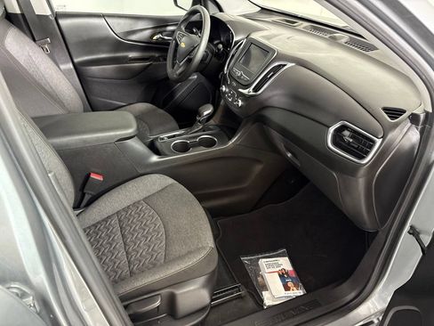 Used 2023 Chevrolet Equinox LT FWD image 16