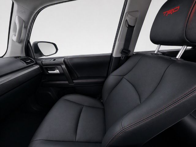 Certified 2019 Toyota 4Runner TRD Off-Road Premium AWD/4WD image 13
