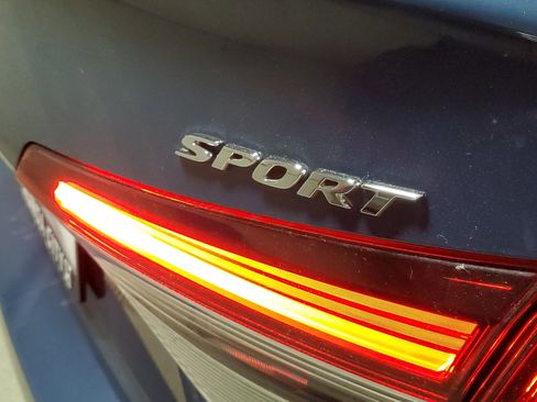 Certified 2025 Honda Civic Sport image 7