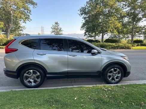 Used 2018 Honda CR-V EX image 9