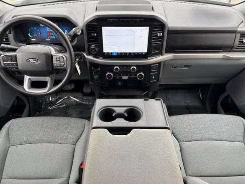 Used 2024 Ford F150 XLT image 3