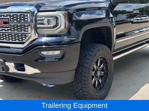 Used 2016 GMC Sierra 1500 Denali w/ Enhanced Driver Alert Package AWD/4WD image 5