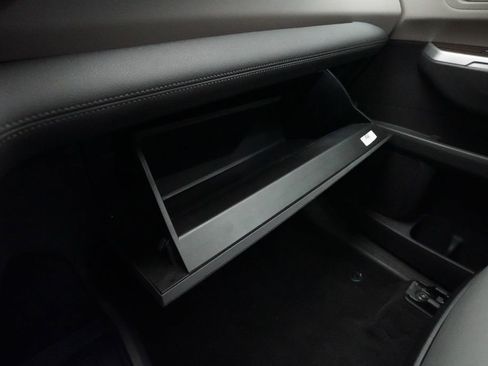 Used 2023 Toyota Sienna XLE FWD image 31
