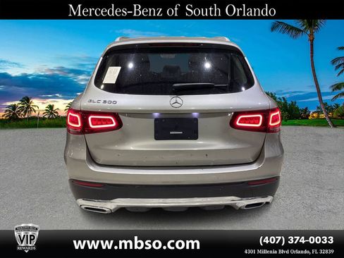Certified 2022 Mercedes-Benz GLC 300 w/ Premium Package Lite image 16