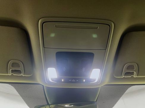 Used 2025 Honda Pilot Elite image 20