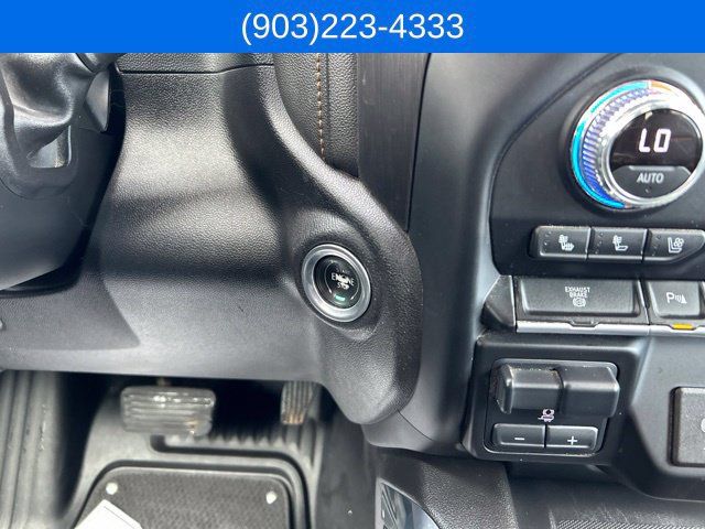 Used 2022 GMC Sierra 2500 AT4 w/ AT4 Preferred Package AWD/4WD image 35
