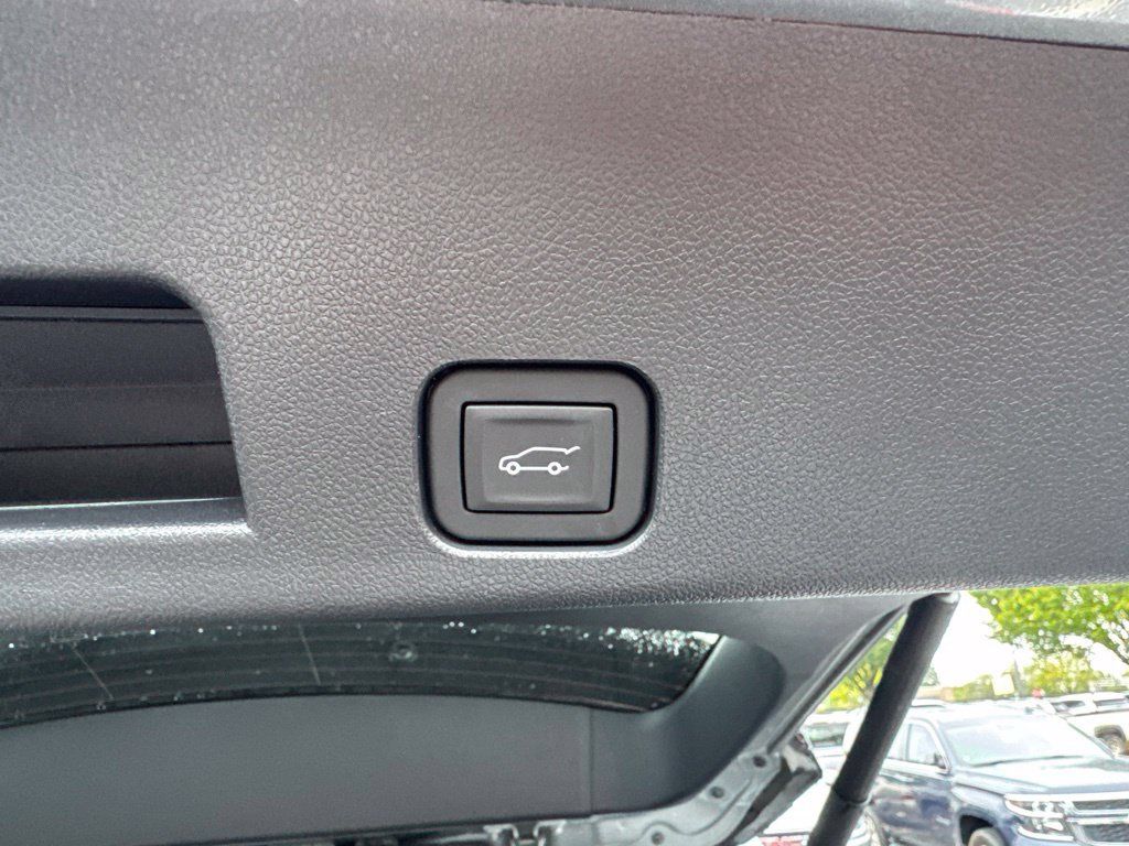 Used 2024 GMC Acadia Elevation w/ Luxury Package AWD/4WD image 22