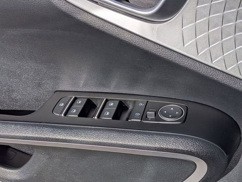 Used 2024 Kia Soul LX w/ Option Group 015 image 13