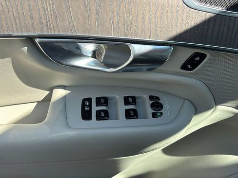 Certified 2023 Volvo XC90 B5 Plus w/ Protection Package Premier AWD/4WD image 12