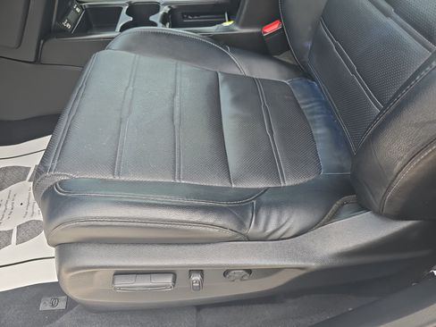 Used 2022 Honda CR-V EX-L image 27