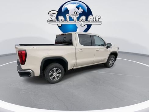 New 2026 GMC Sierra 1500 SLE image 8