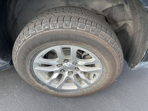 Used 2023 Chevrolet Tahoe LT image 11