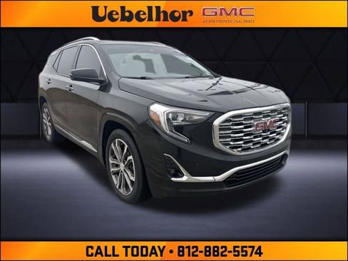 Used 2020 GMC Terrain Denali w/ Denali Premium Package image 2