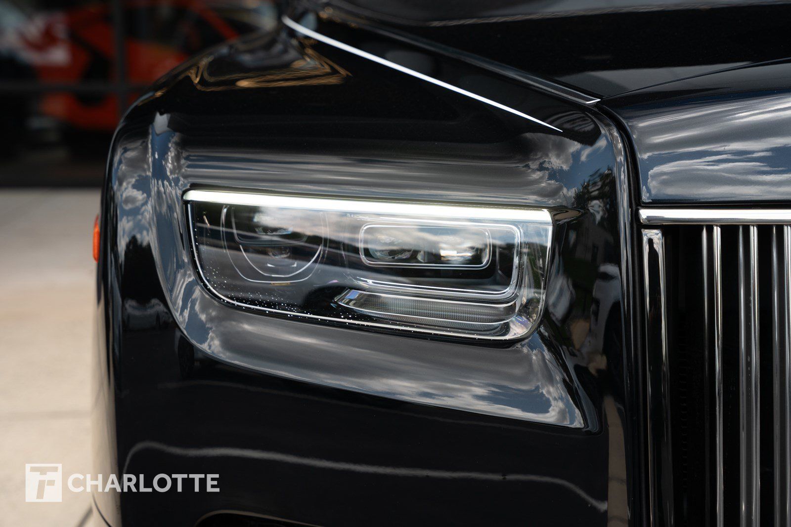 Used 2023 Rolls-Royce Phantom Extended Wheelbase RWD image 5