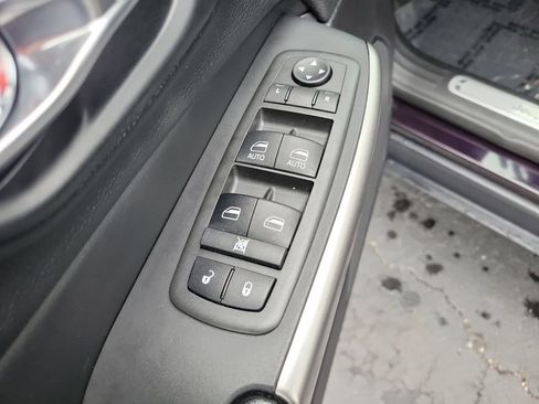 Used 2021 Jeep Cherokee High Altitude image 16